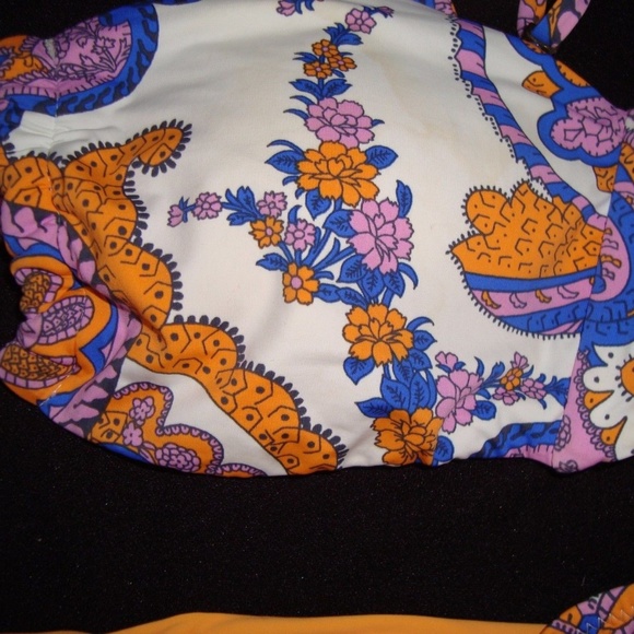 **NWT R Collection Two-Piece Bikini Side - Picture 3 of 4